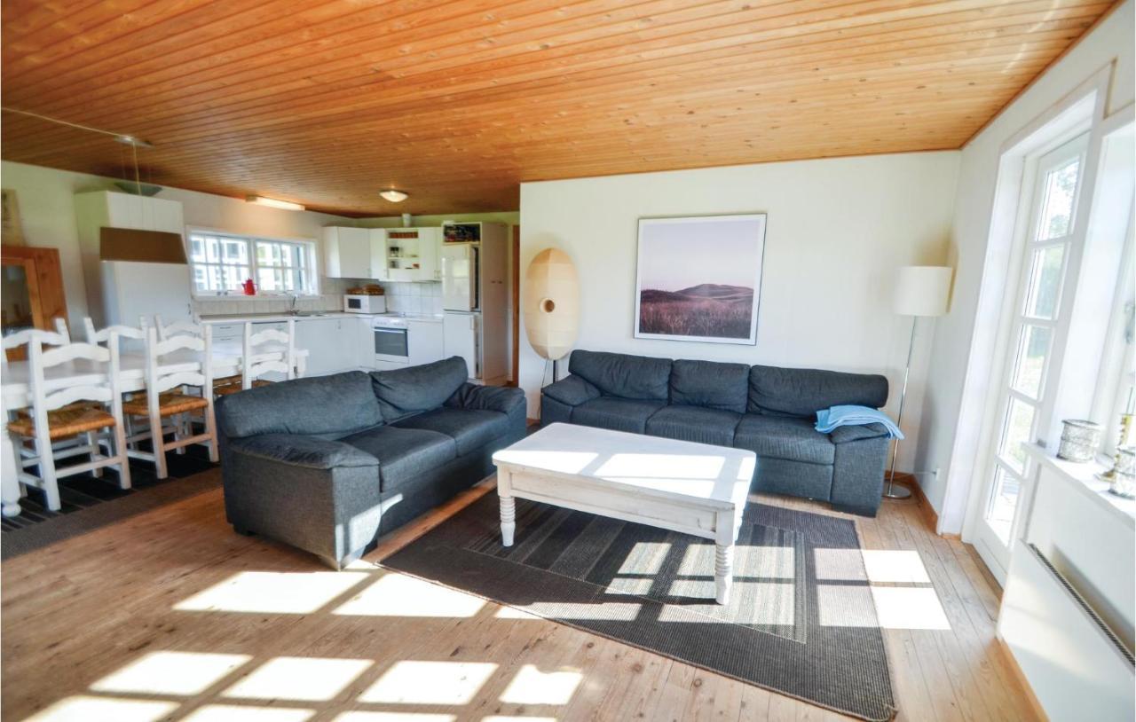 Nice Home In Knebel With Kitchen エクステリア 写真