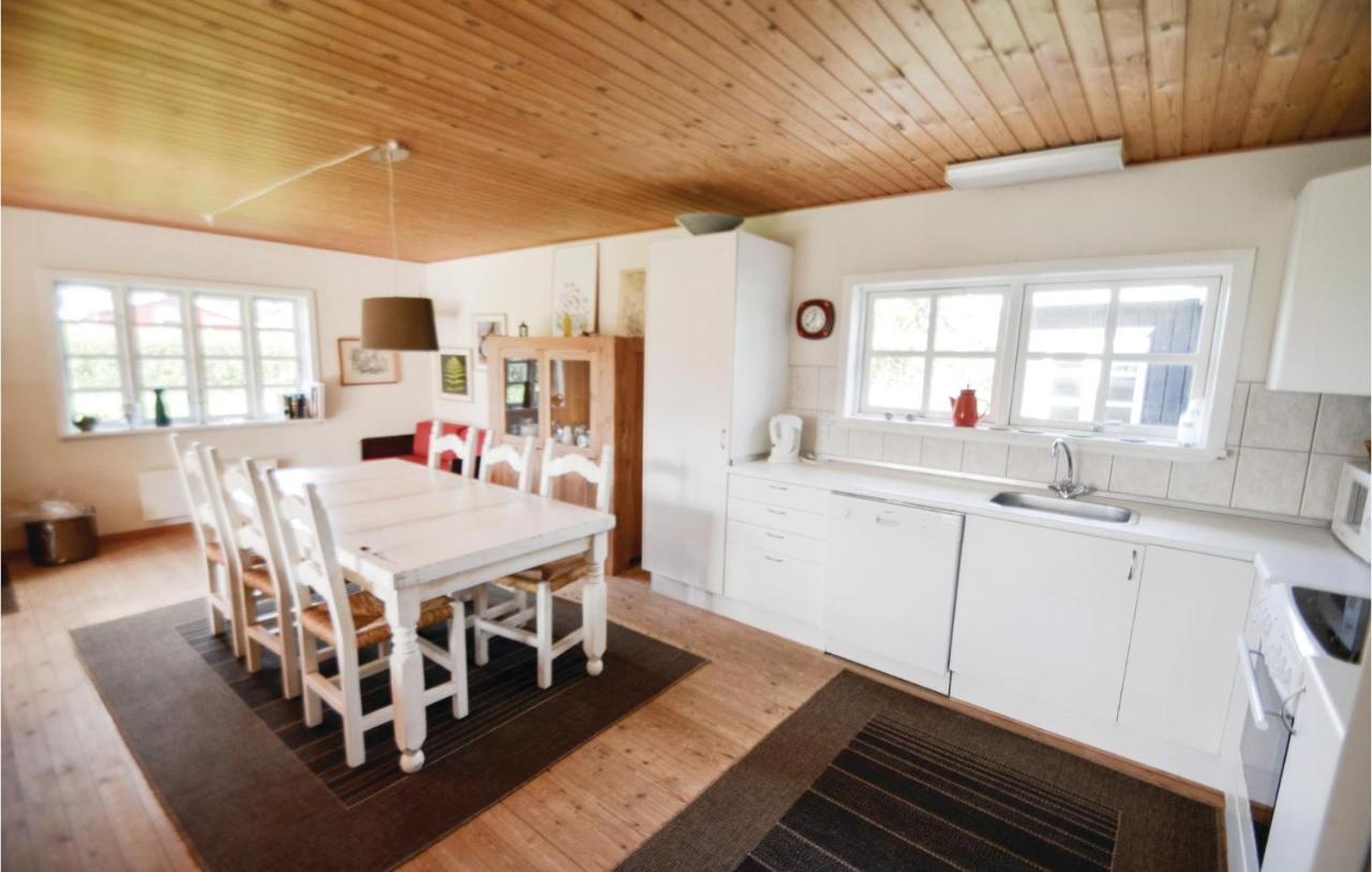 Nice Home In Knebel With Kitchen エクステリア 写真
