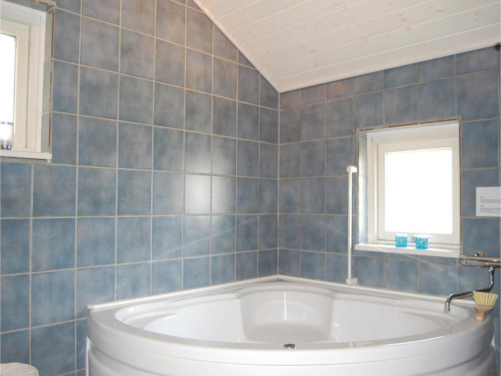 Nice Home In Knebel With Kitchen エクステリア 写真